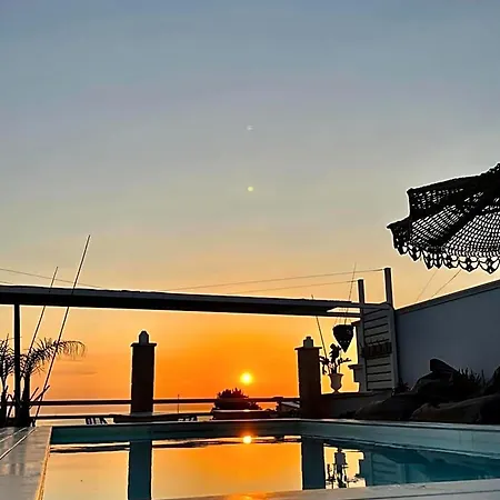 Playa Del Mar - Adults Only Bed & Breakfast 3*