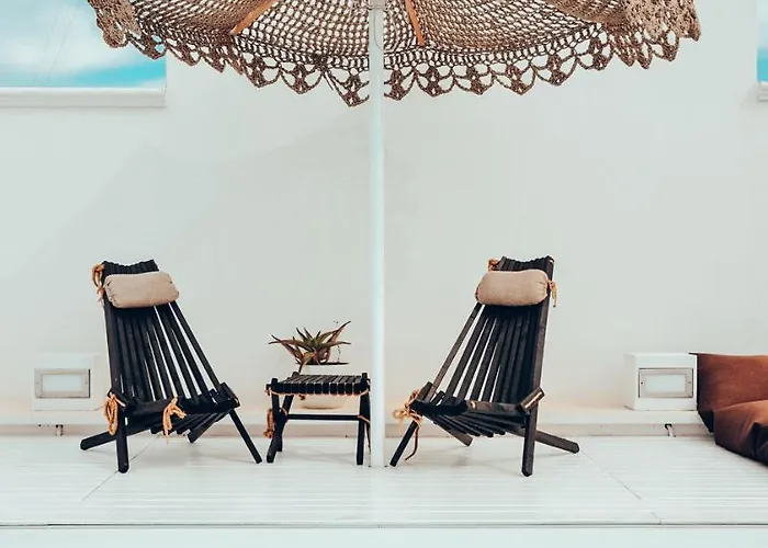 Playa Del Mar - Adults Only Bed & Breakfast